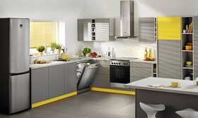 Zanussi keuken met toestellen